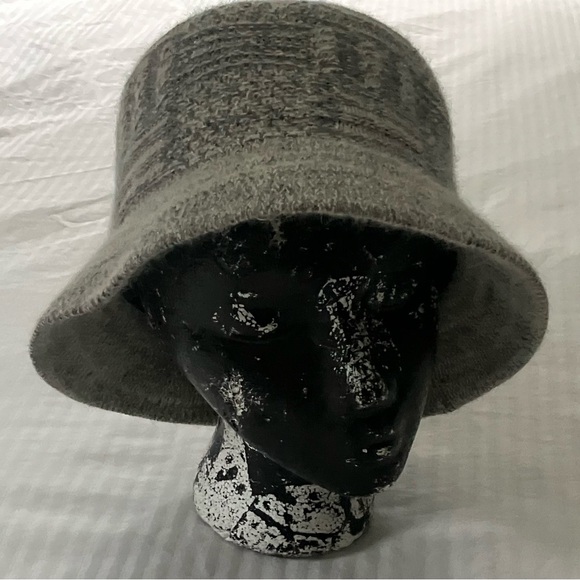 Canadian Hat Company 1918 Accessories - Women’s Canadian Hat Company 1918 Gray Bucket / Cloche Hat
